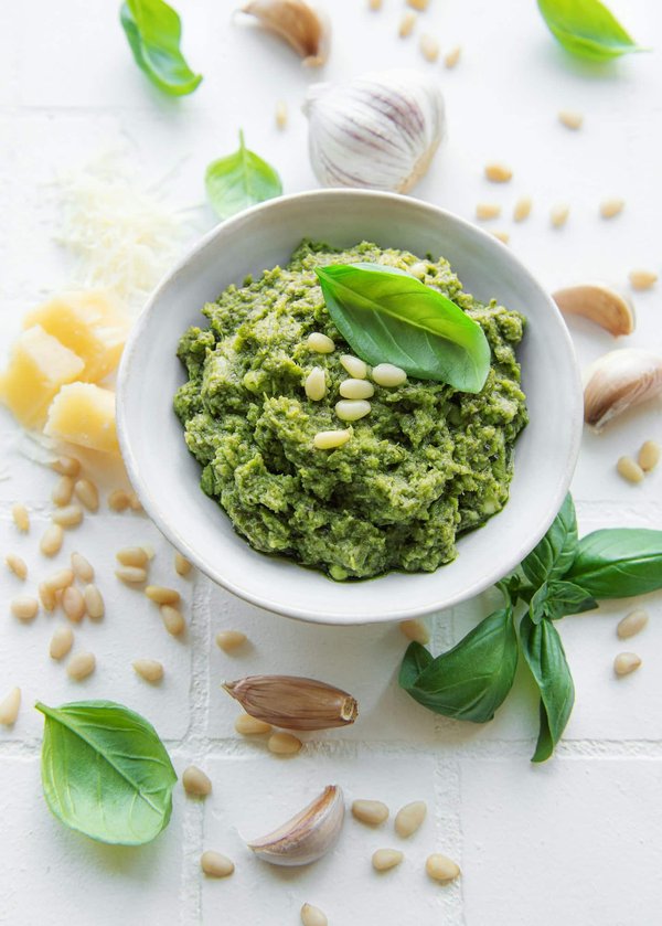 Comment confectionner un pesto de basilic maison parfait ?